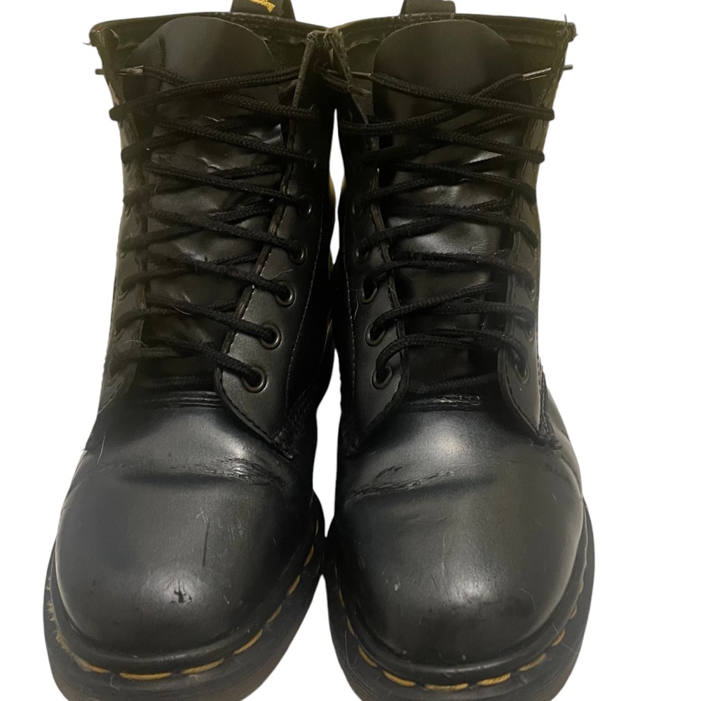 Dr. Martens The Originals W/Air Wair Bouncing Soles. Black Boots. 6(M) 7(W)